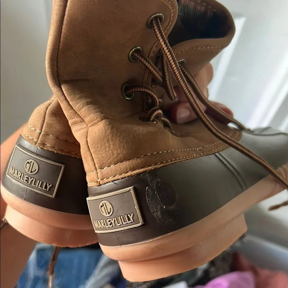 Women's Brown & Tan Winter Boots - Picture 6 of 6